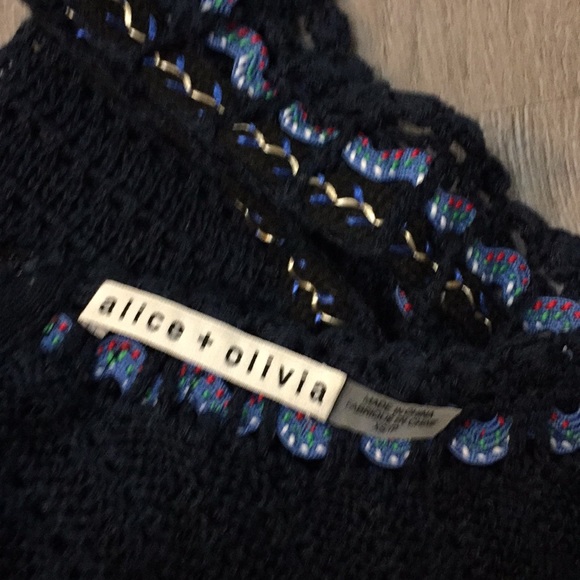 Alice + Olivia top - Picture 3 of 3